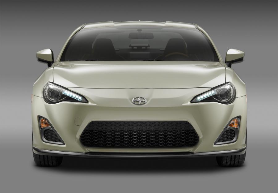  Scion FR-S Release Series 2.0 2016 года  (фото 6 из 14)